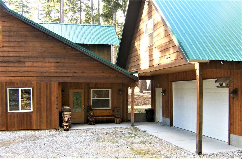 side by side in the drive, room for trailers, garage is only for the owner.