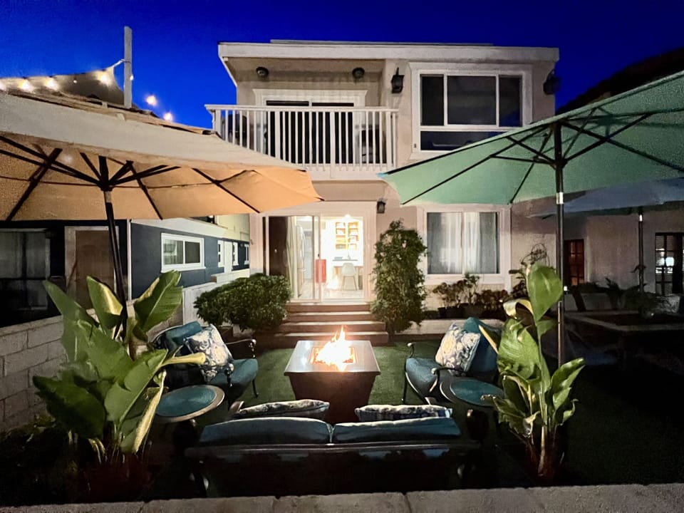 Duplex building; ground-level only + private courtyard