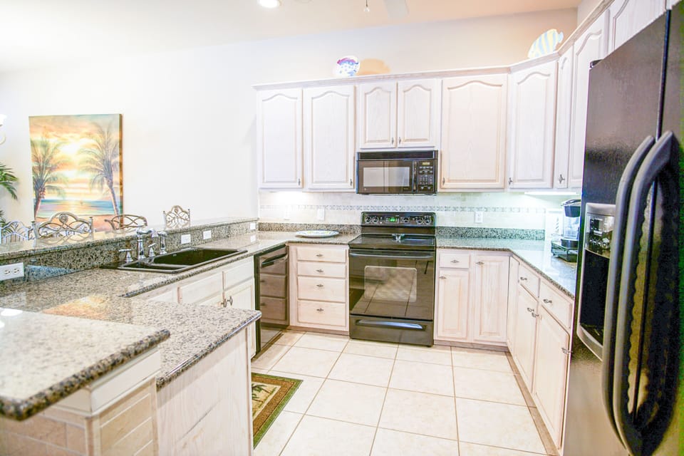 Kitchen Main Level