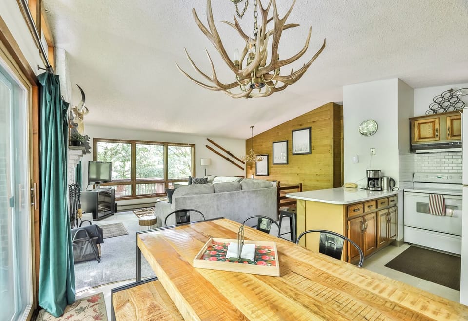 Dining Area / Living Room / Kitchen