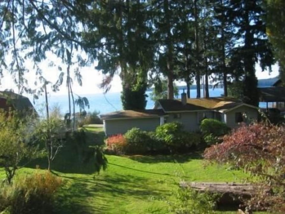 View from the Chalet deck, with our Beach Cottage below.