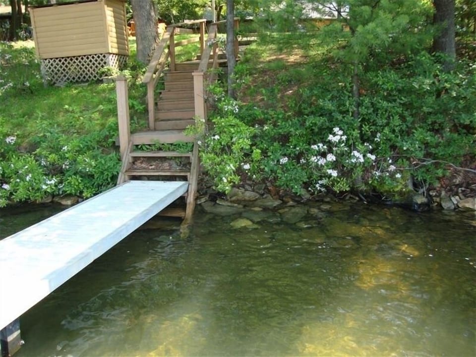 Clean & clear waters : )  You'll love it!