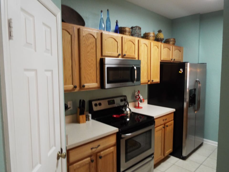 Fully stocked Kitchen