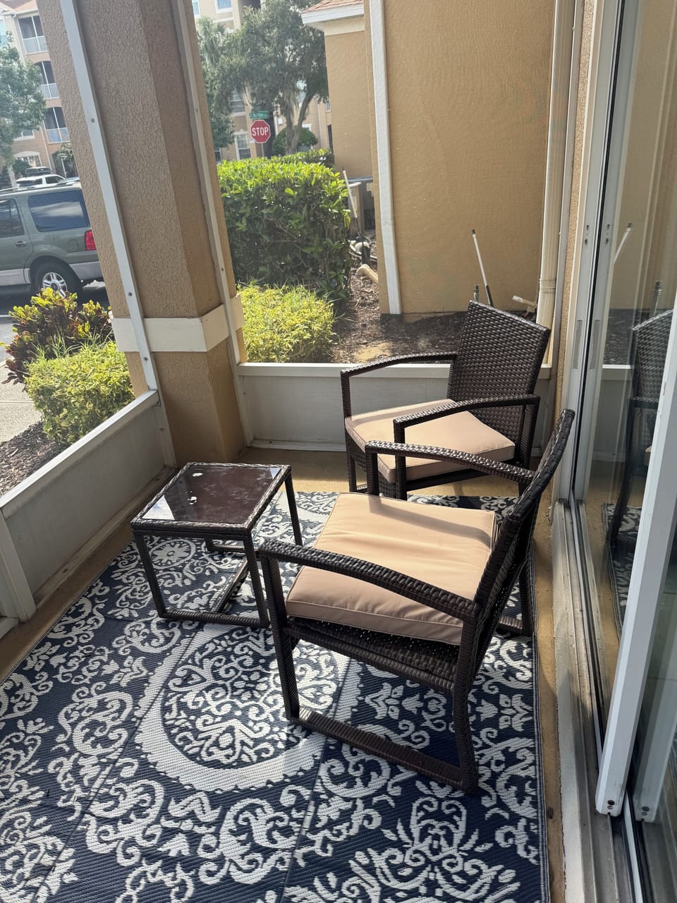 Screened Lanai.