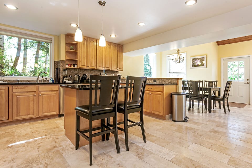 Open Kitchen and Dining Room makes for great entertaining!