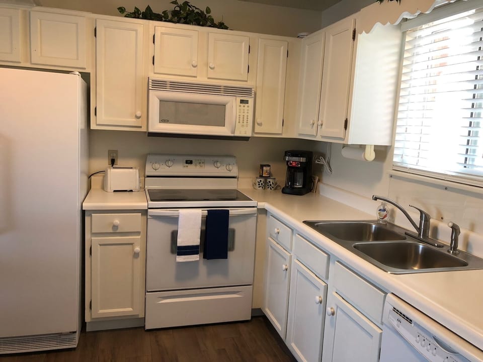 Kitchen with everything you’ll need. 