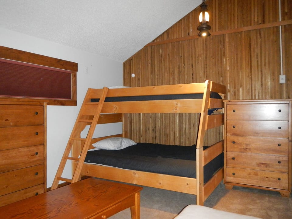 Loft 2 bunk beds (twin/full)  2 dressers & clearstory motorized blackout blinds