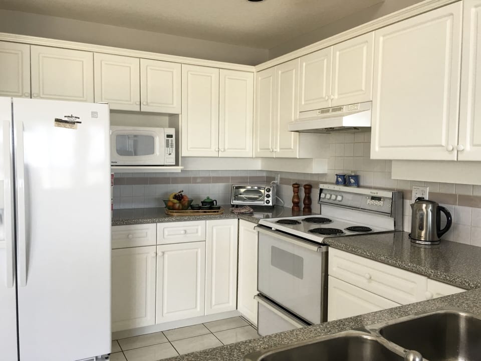 Well appointed kitchen with the comforts of home...