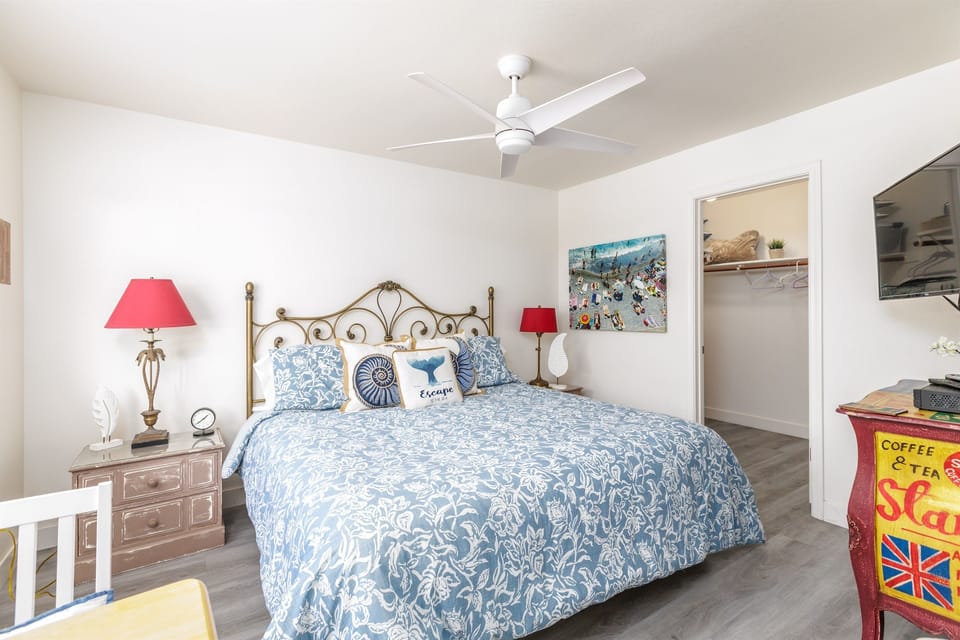 Downstairs king bedroom