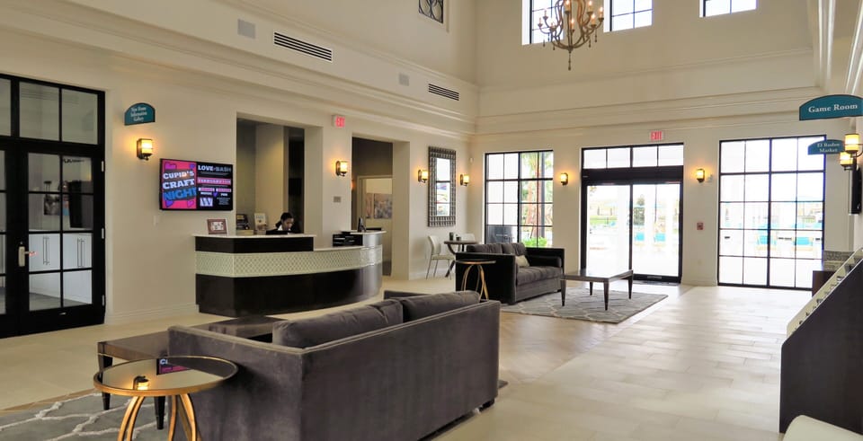  fantastic club house