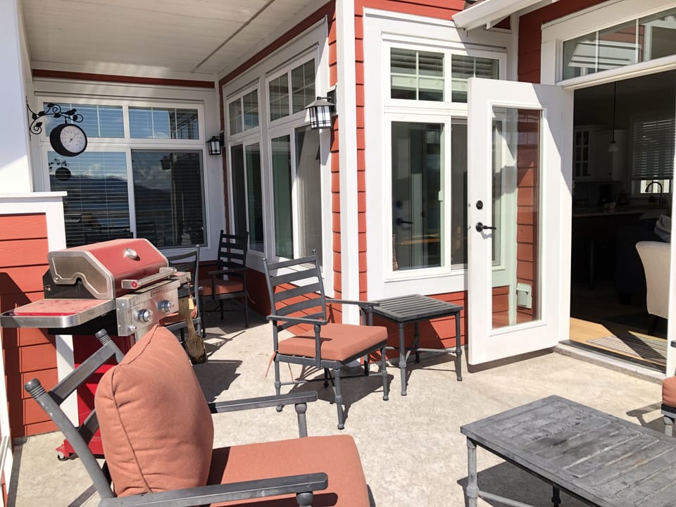 Move the chairs around to get that Osoyoos sun on your face.