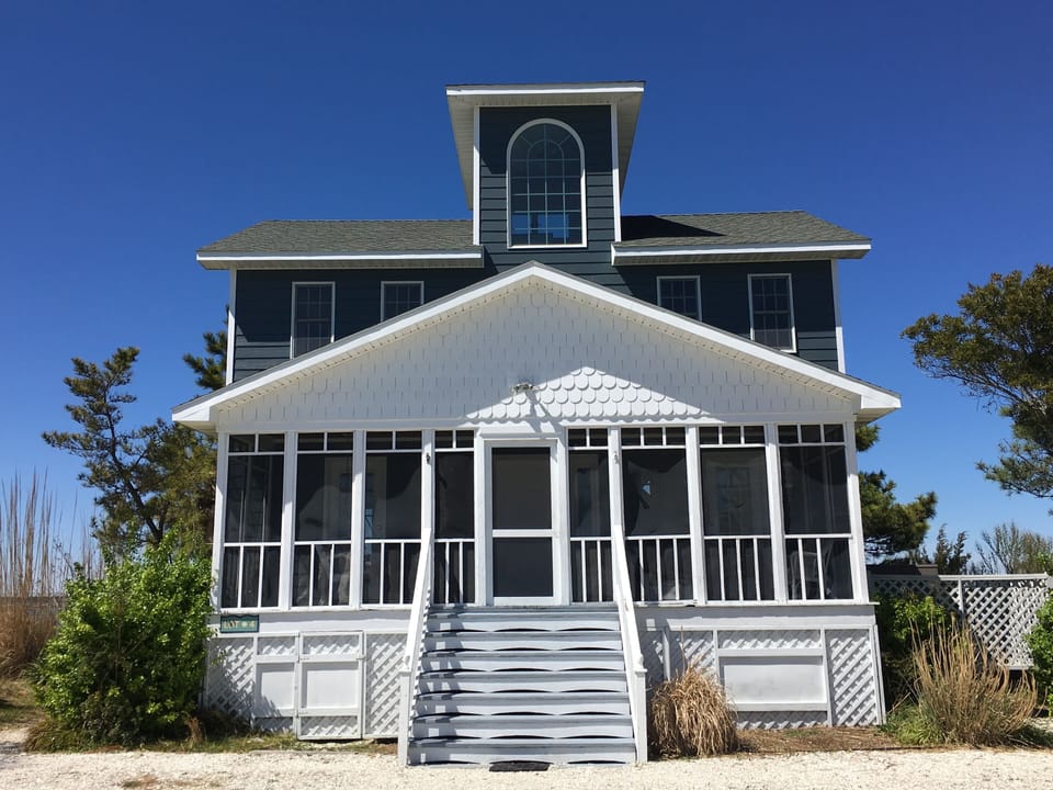 Crabby Chic Haven in Beautiful Evening Blue