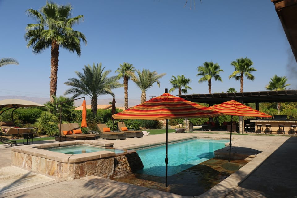 Who doesn't love custom fabric of stripes and solids.