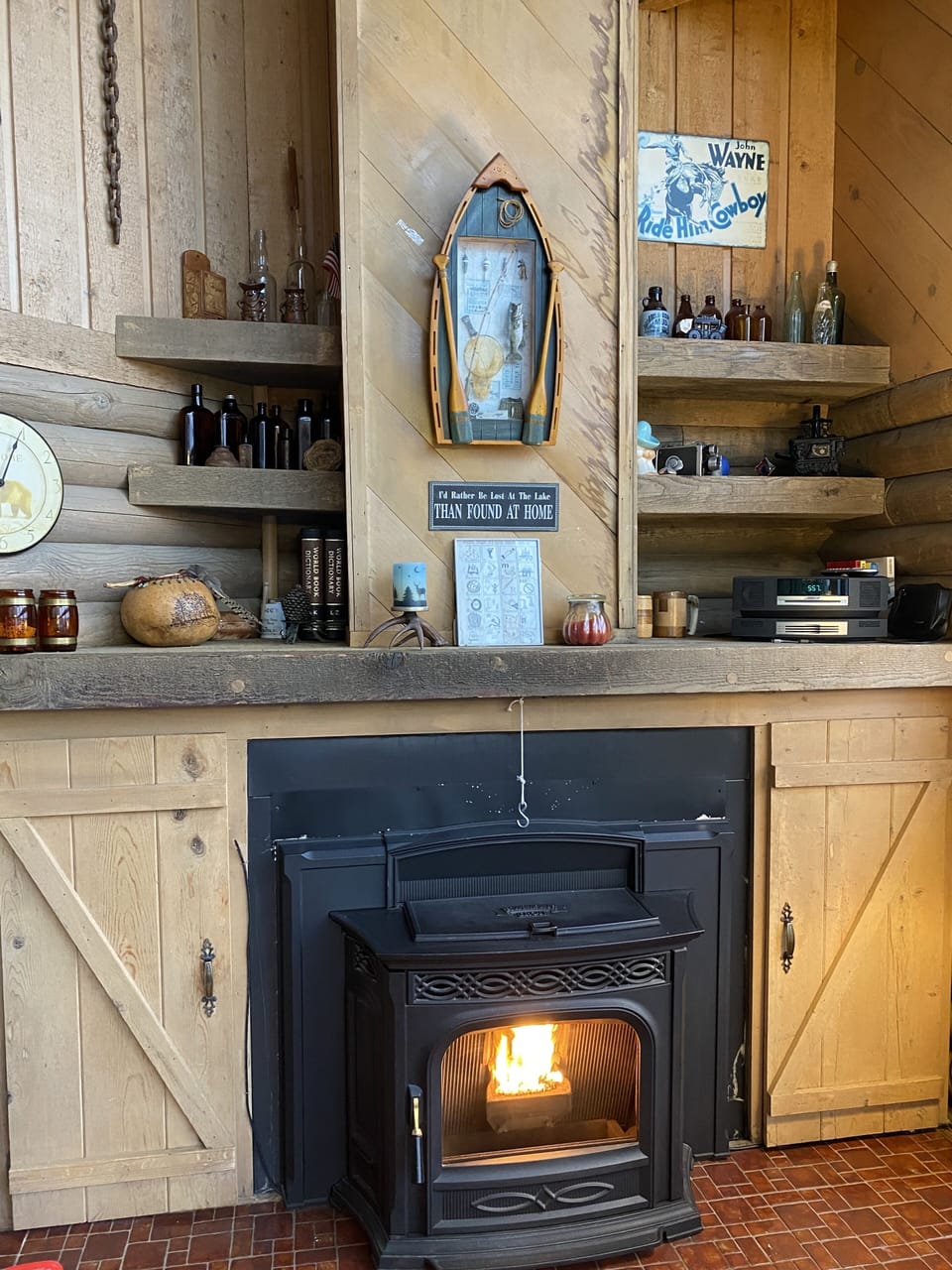 Toasty pellet stove for chilly nights. 