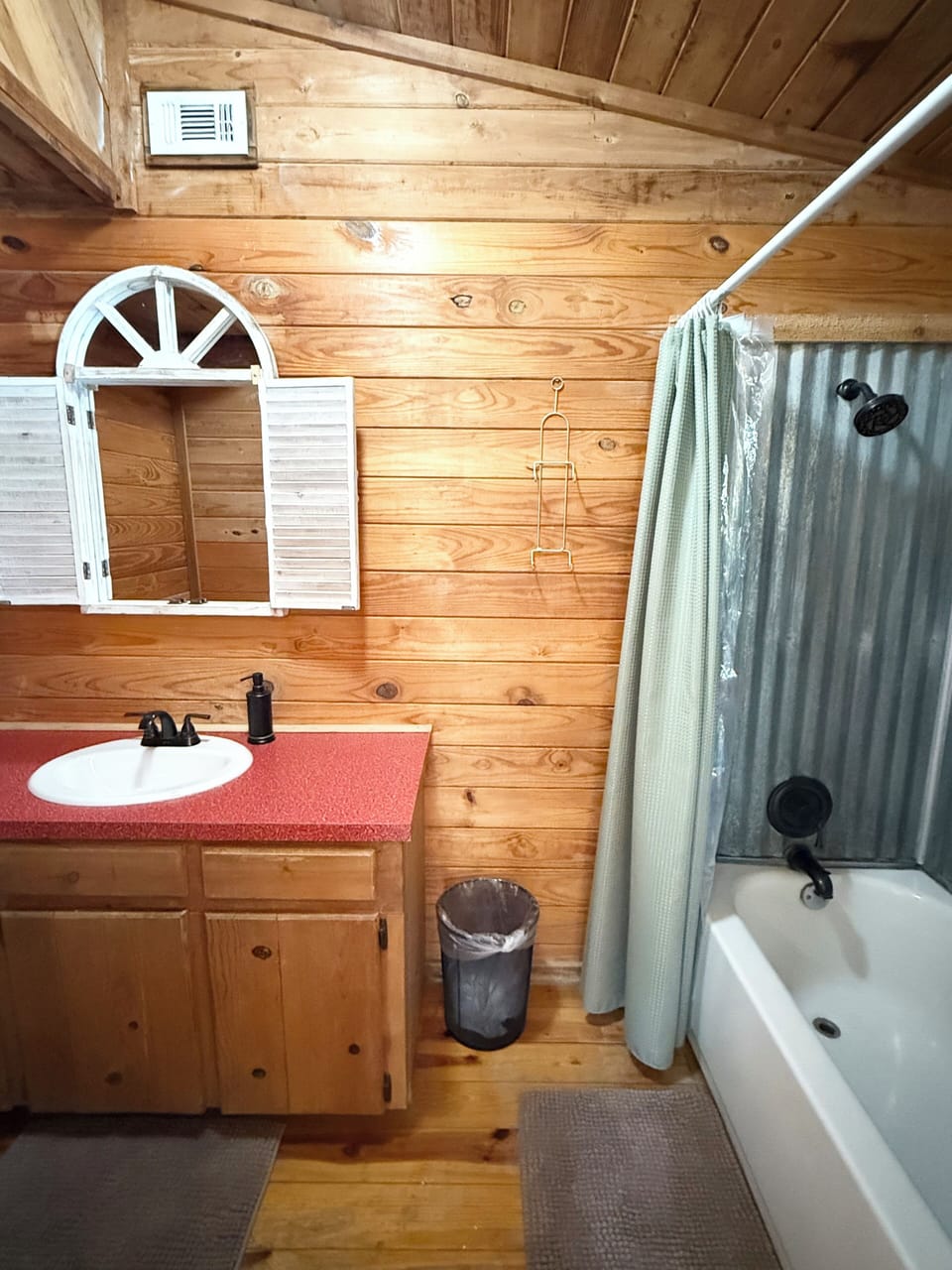 Master bath- connects to bedroom