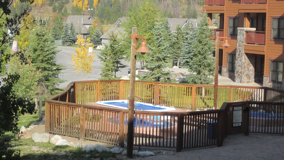 3 hot tubs