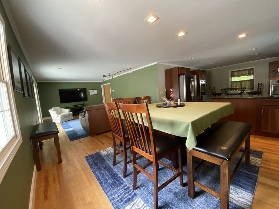 Liivng room dining room kitchen L shaped