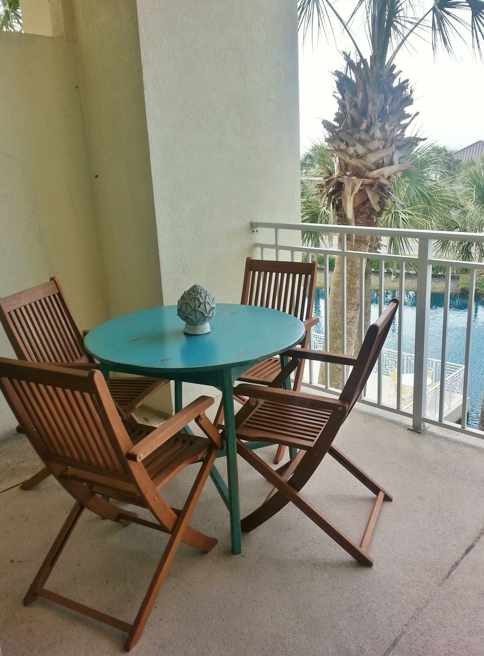 Outside dining for four. 