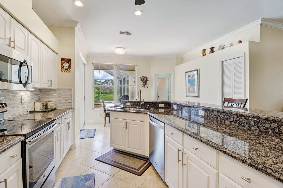 well equipped kitchen -granite countertops