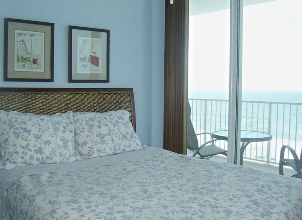 Gulf Front Queen Bedroom With Private Bath And 24' HDTV. Opens To The Balcony