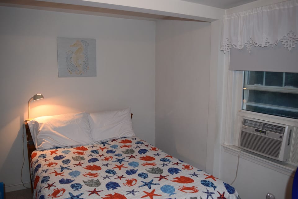 First Floor Bedroom 2 With Ocean View and 1 full bed