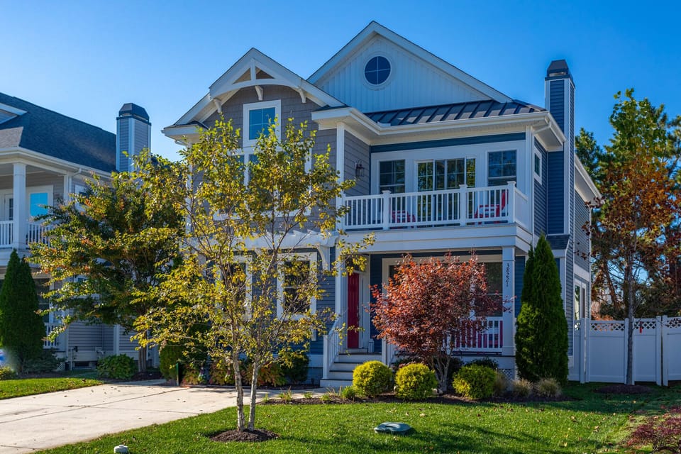 Welcome to 38221 Anna B Street!