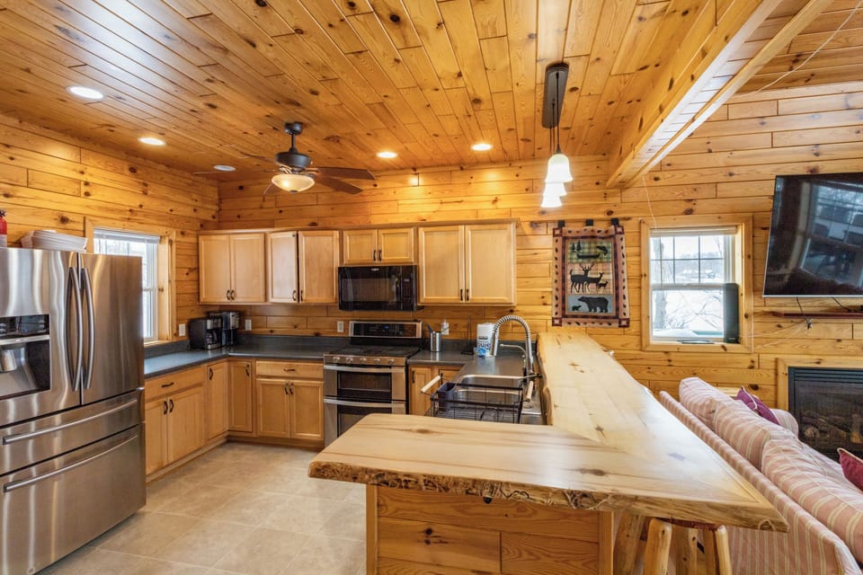 Fully equipped kitchen—open design lets chefs stay involved while cooking!