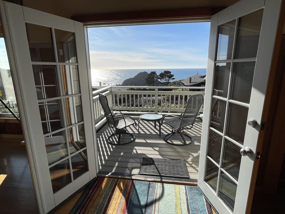 French doors onto balcony 