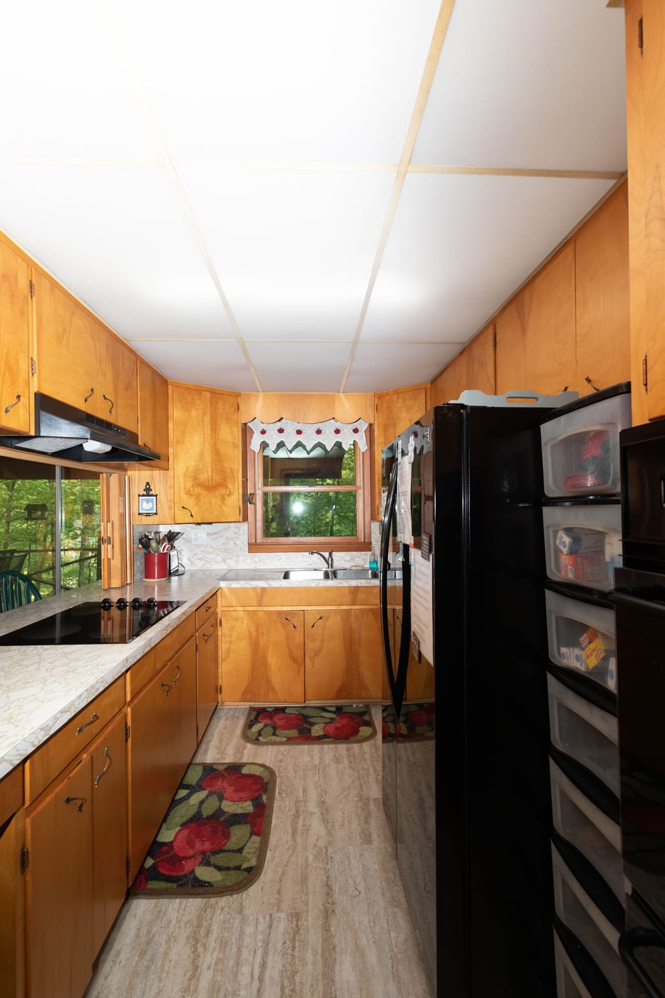 The kitchen has all you need to come and cook including spices and staples.