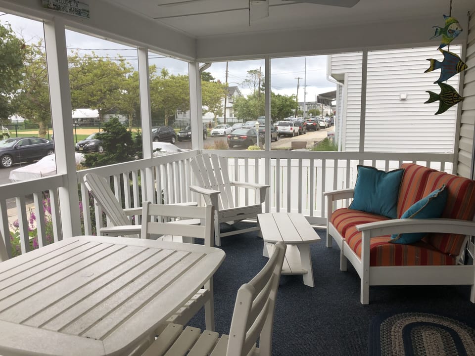 Screened front porch