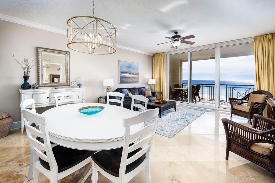 Dining Area - 
Bella Riva Resort, Okaloosa Island Fort Walton Beach Florida Vacation Rentals