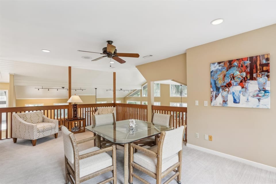 Upstairs Loft at 20 Red Cardinal