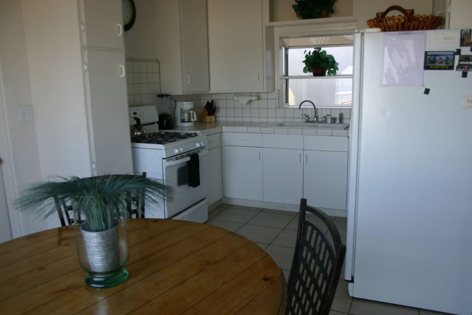 704 Sunset Ct.- Kitchen 1