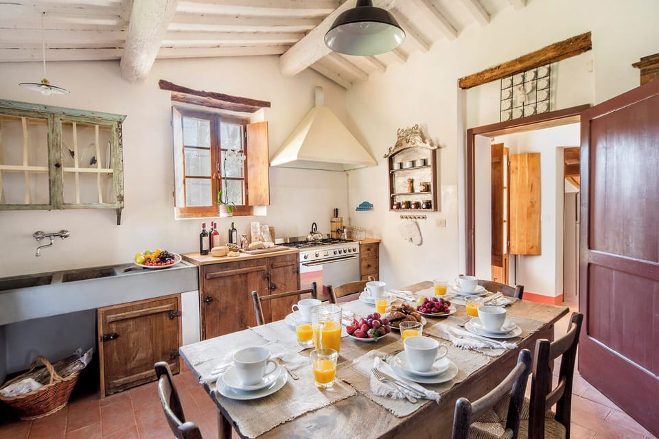 Fully equipped kitchen