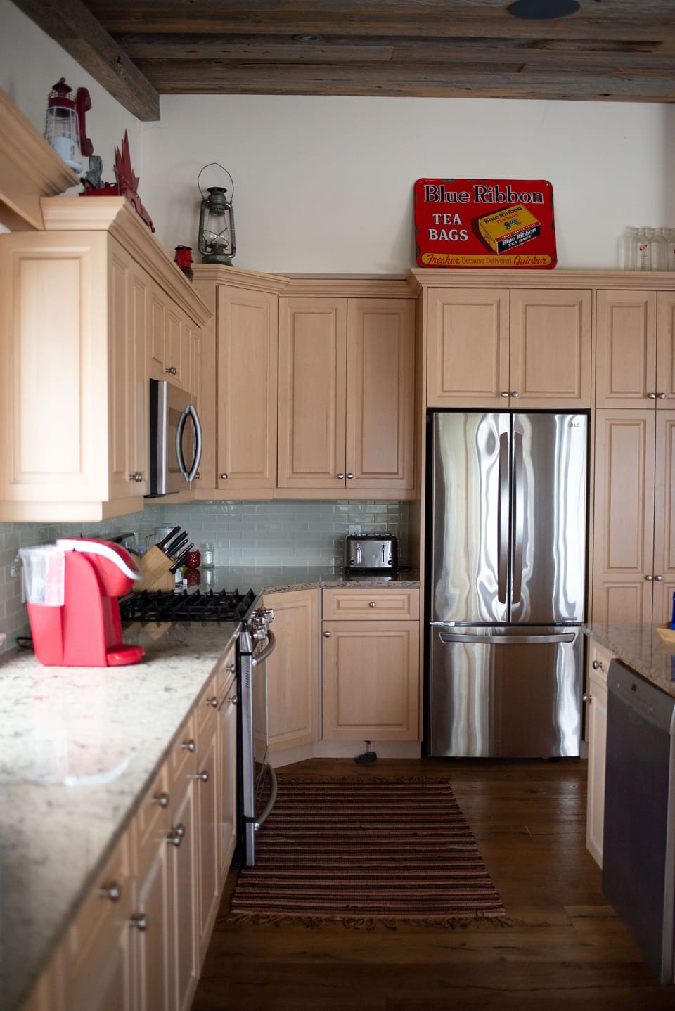 Gas Stove, Large Fridge, plenty of cupboard space