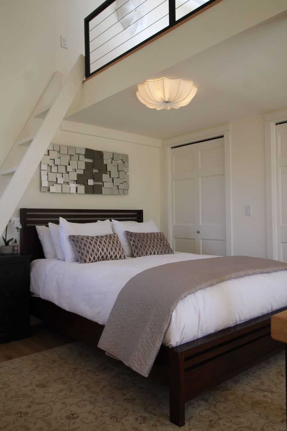 Adjustable Queen Bed