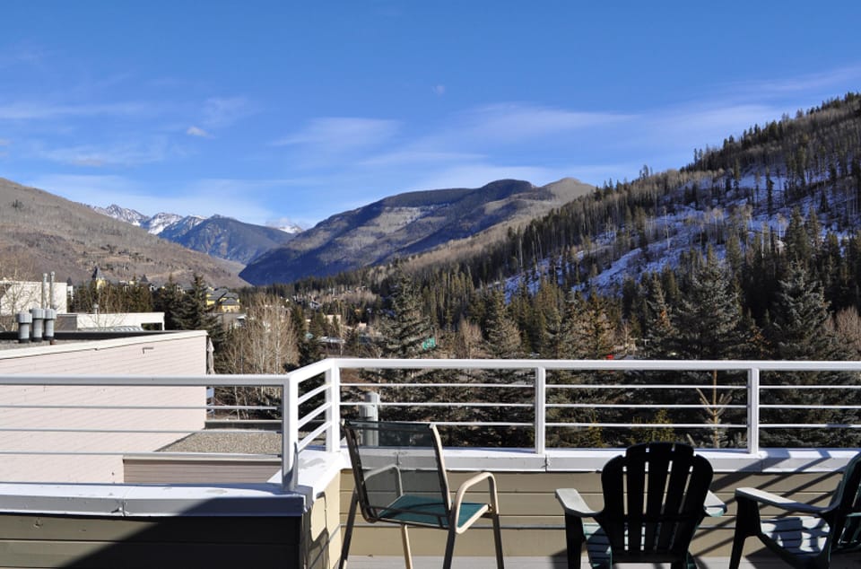Master Balcony - Snow on Vail's slopes