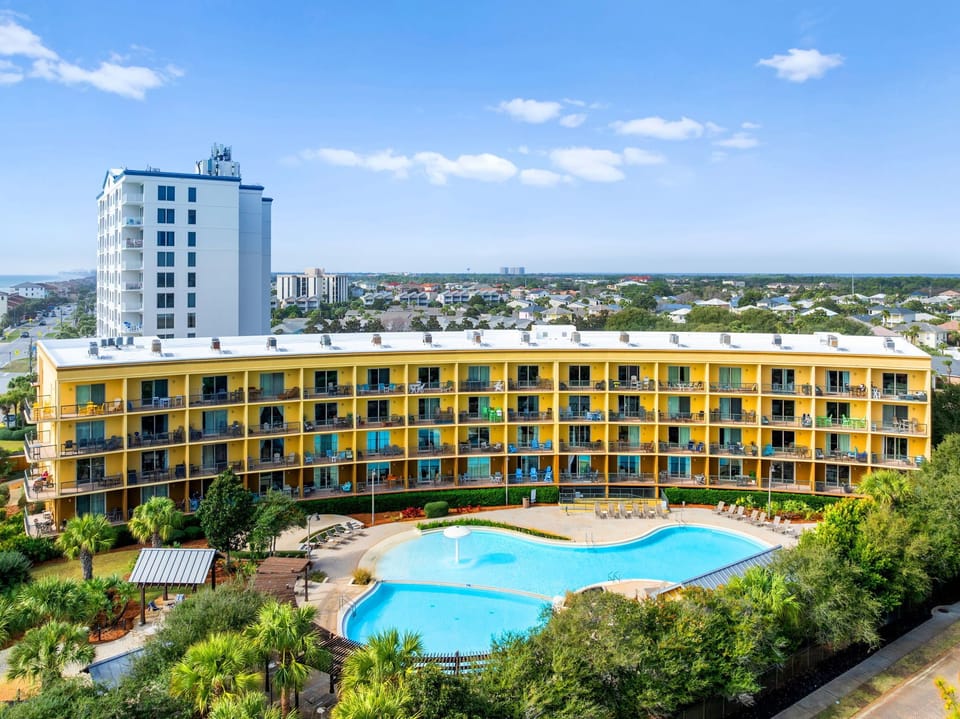 Welcome to Beach Resort in Miramar Beach, FL!