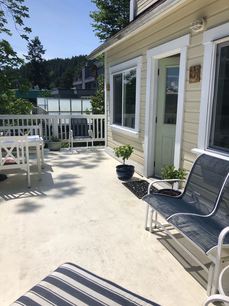 Large sunny deck with views of Keats Island and the marina.