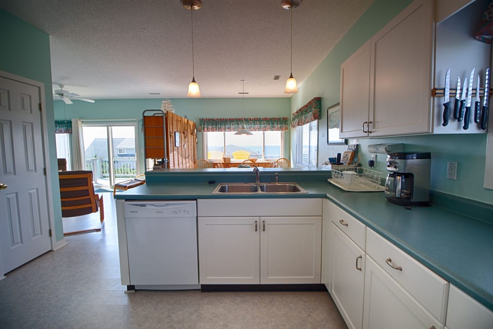 Fully equipped open kitchen