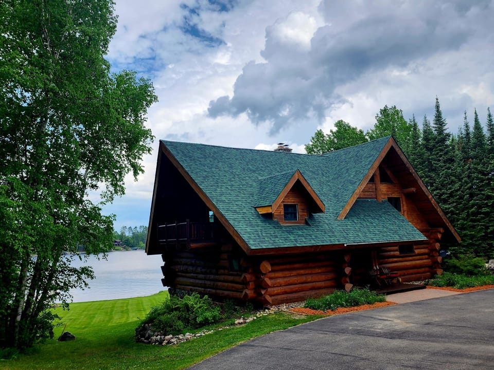 Wooded lot, secluded log home