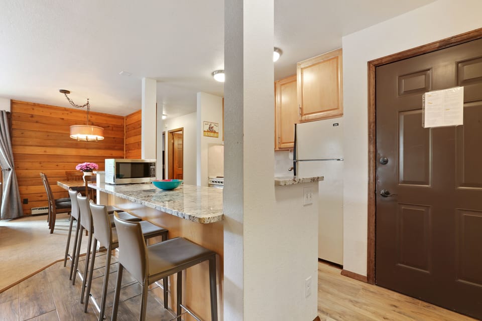 Brand new floors, paint and counters!