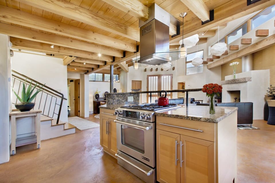 Opera House - Gourmet Kitchen - Fully Outfitted 