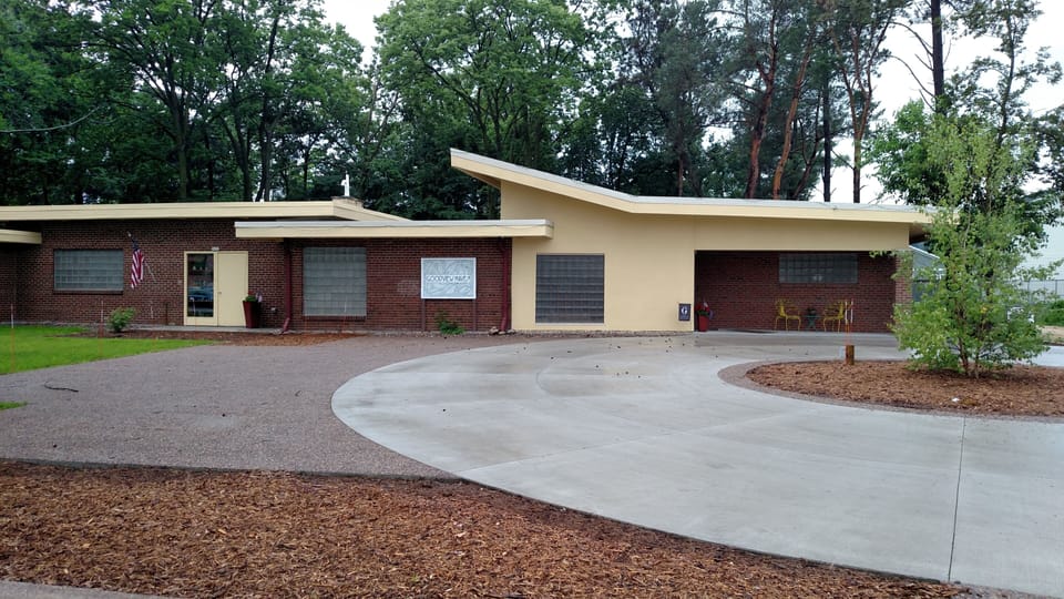 Front of house 
Circular drive way