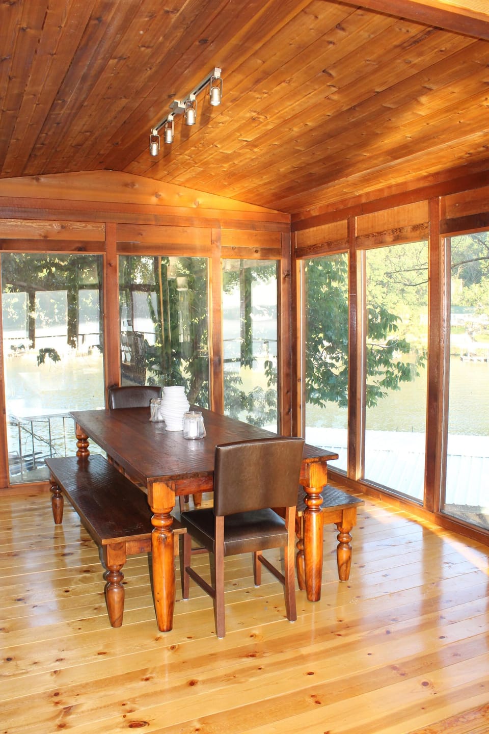 DINING ROOM WITH VIEW OF WATER (COVE-SIDE)