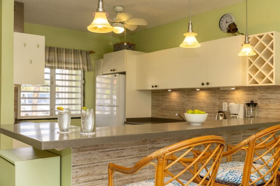 countertop seating