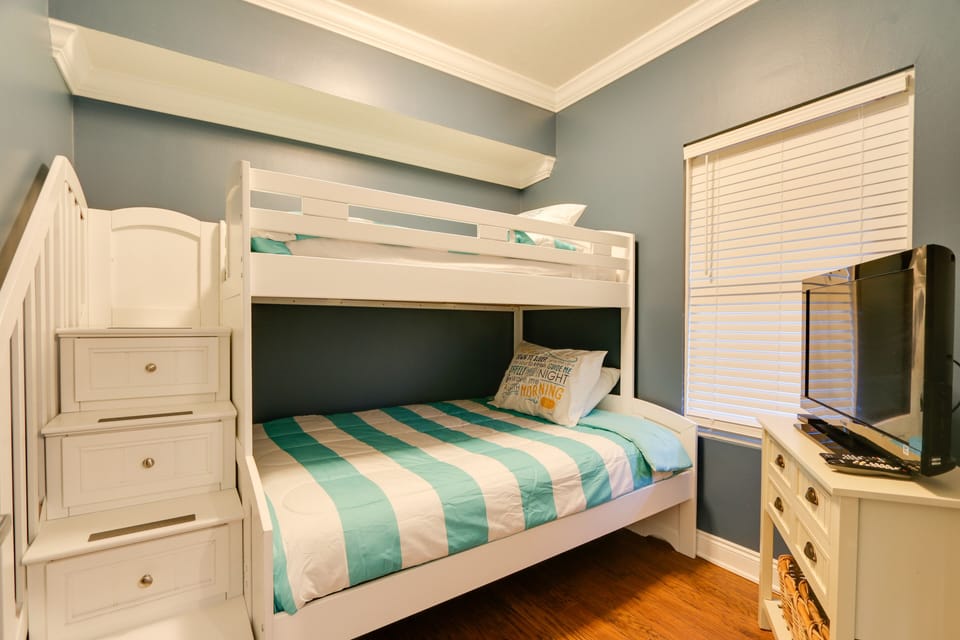 Double Bunk Room