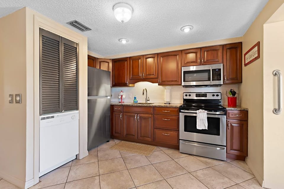 Kitchen in Capt. America Unit
