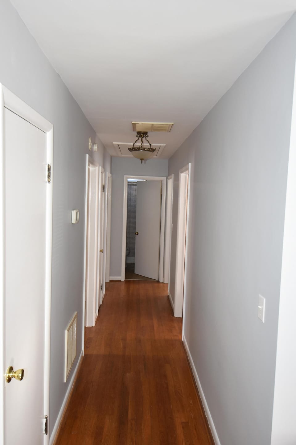 Hallway to bedrooms