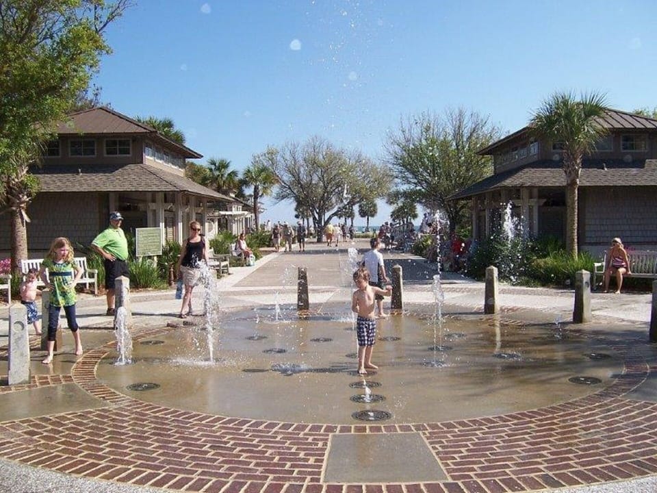 Water Fountain at Coligny Square